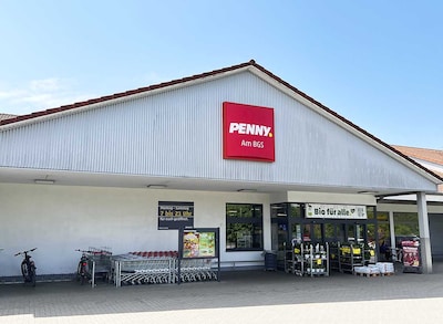 Sie sehen den Eingang vom Penny Markt in Gifhorn, Wilscher Weg 55