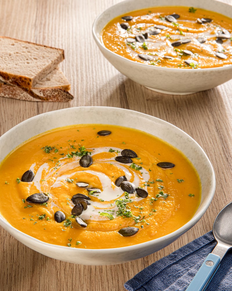 Dieses Bild zeigt die fertige Hokkaido Kürbissuppe.