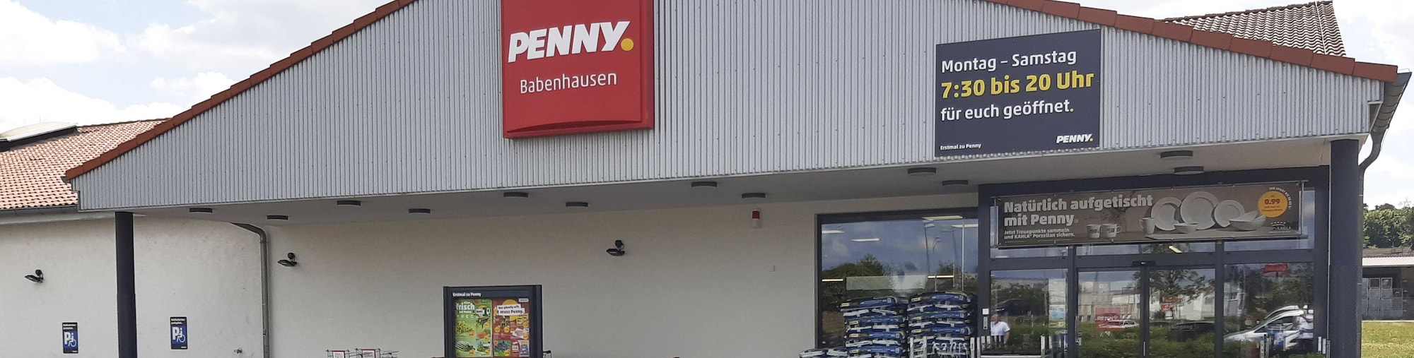 Sie sehen den Eingang vom Penny Markt in Babenhausen, Siemensstr. 2-4