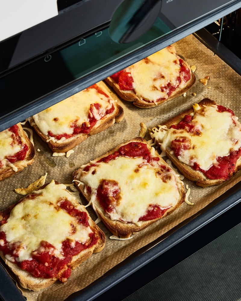 Dieses Bild zeigt das Toast im Ofen.