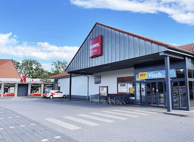 Sie sehen den Eingang vom Penny Markt in Ronnenberg, Berliner Str. 23