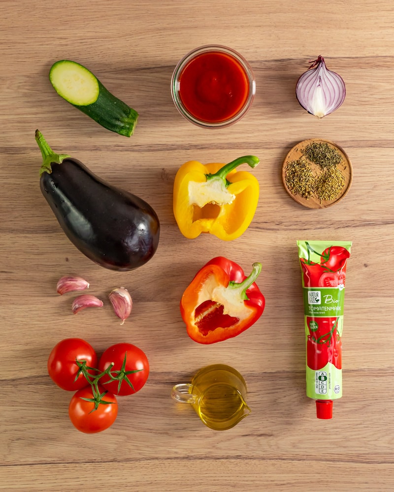 Dieses Bild zeigt die Zutaten für das Ratatouille.