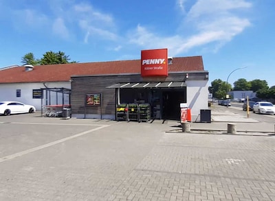 Sie sehen den Eingang vom Penny Markt in Recklinghausen – Süd, Koelner Str.12