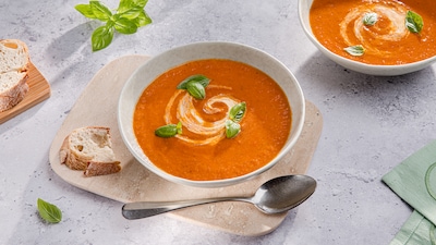 Tomatensuppe aus frischen Tomaten