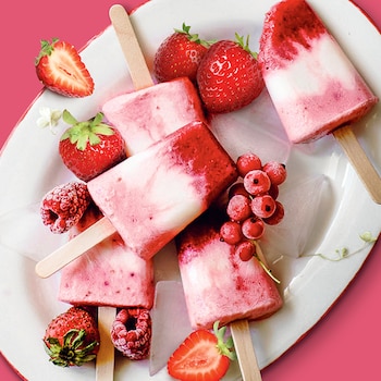Erdbeer-Joghurt-Eis am Stiel