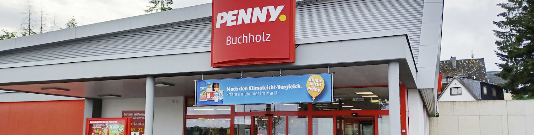 Sie sehen den Eingang vom Penny Markt in Boppard – Buchholz Casinstr. 60/Hunsrueckhoehenstr.
