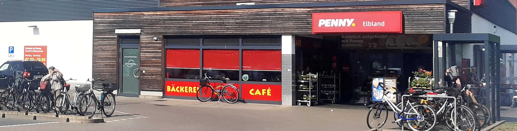 sie sehen den Eingang vom Penny Markt in Wittenberge Kyritzer Str. 7 