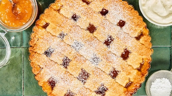 Crostata mit Aprikosenfüllung