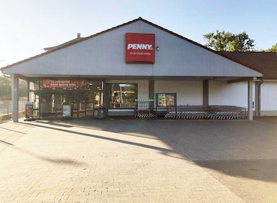 Sie sehen den Eingang vom Penny Markt in Ennepetal - Altenvoerde, Wehrstr. 2-4
