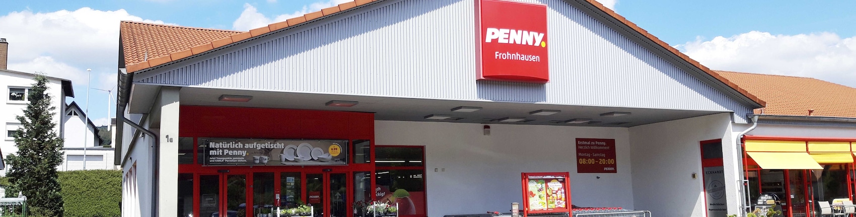 Sie sehen den Eingang vom Penny Markt in Dillenburg/Frohnhausen, Industriestr. 1 A