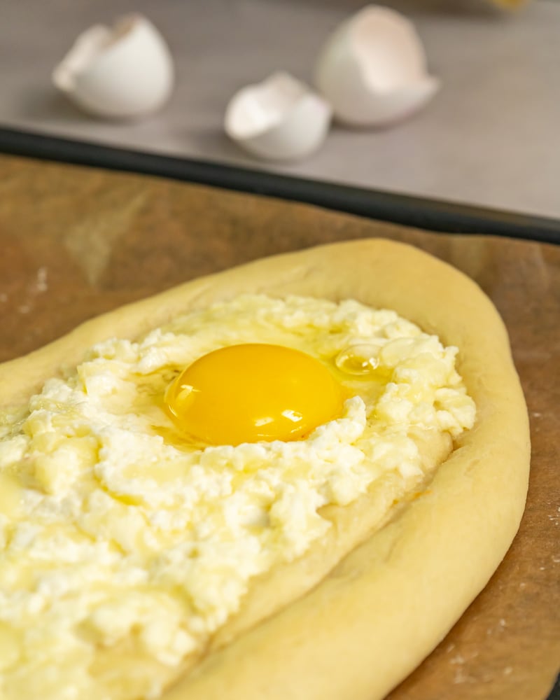 Dieses Bild zeigt die belegte Khachapuri.