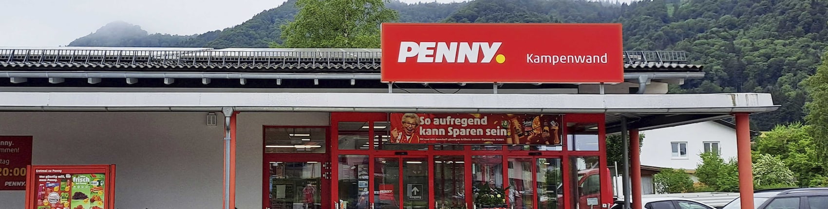Sie sehen den Eingang vom Penny Markt in Aschau i. Chiemgau Poelchinger Str. 1