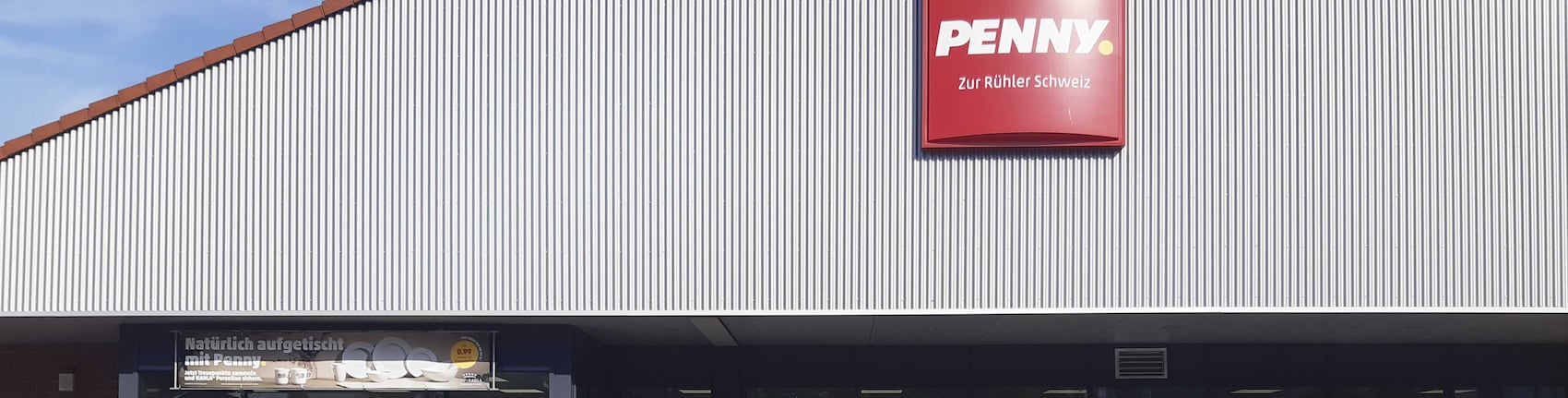 Sie sehen den Eingang vom Penny Markt in Bodenwerder, Rühler Straße 32 