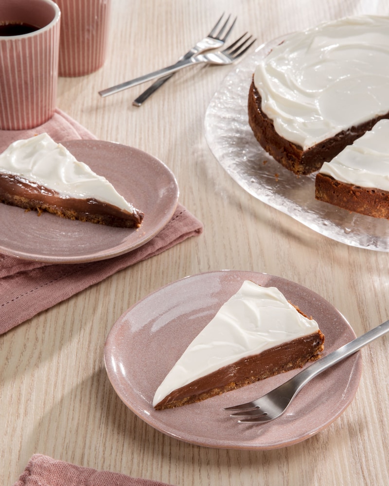 Dieses Bild zeigt die fertigen New York Chocolate Cheesecake.