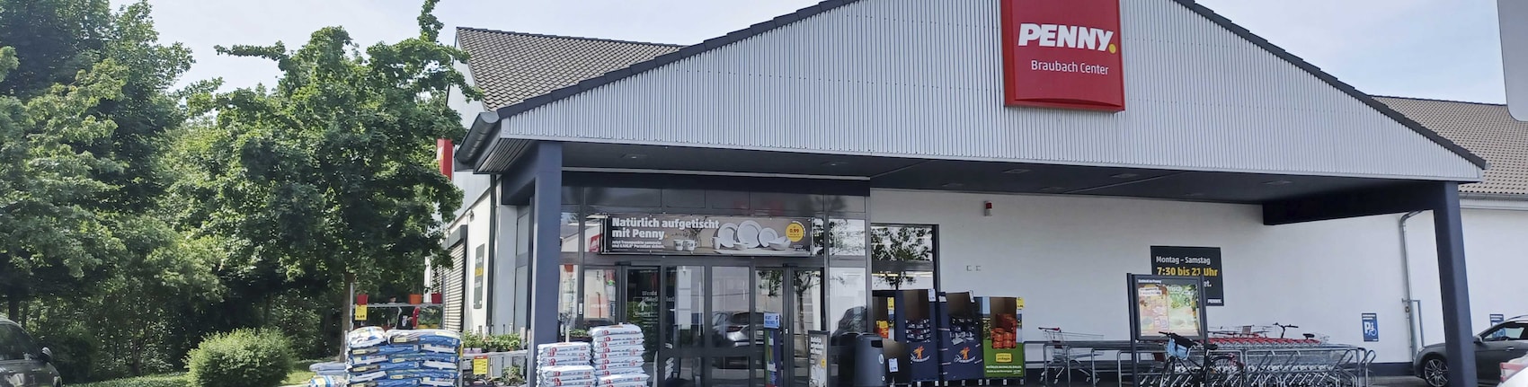 Sie sehen den Eingang vom Penny Markt in Maintal/Doernigheim Braubachstr. 18