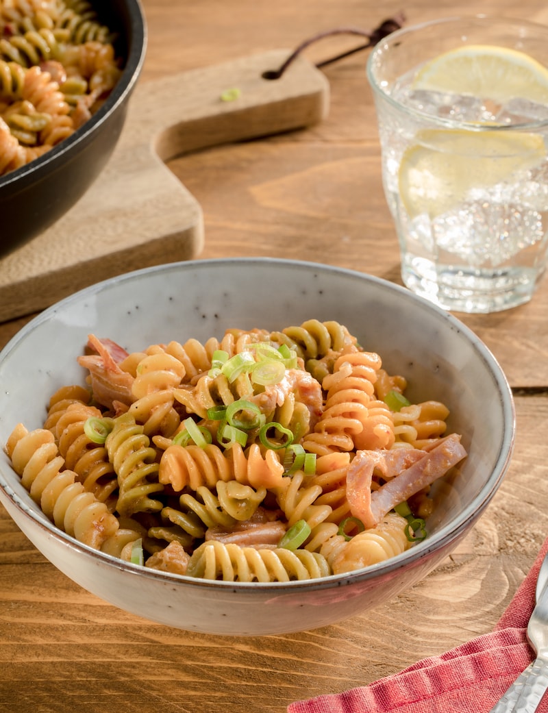 Auf diesem Bild siehst du unsere fertigen Fusilli Tricol mit Mascarpone-Soße.