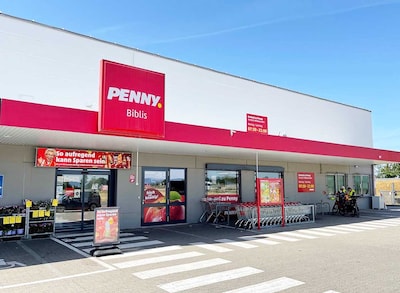 Sie sehen den Eingang vom Penny Markt in Biblis, Darmstaedter Str. 150