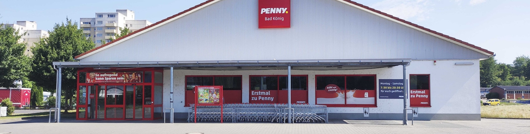 Sie sehen den Eingang vom Penny Markt in Bad Koenig Magdeburger Str. 8