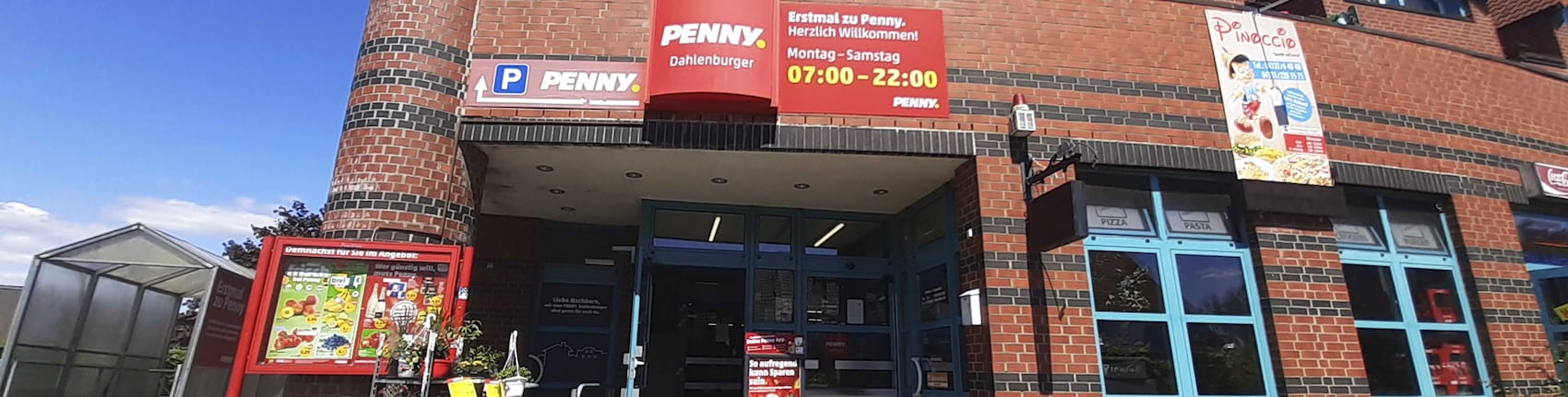 Sie sehen den Eingang vom Penny Markt in Lueneburg/Neu Hagen, Dahlenburger Landstr. 76