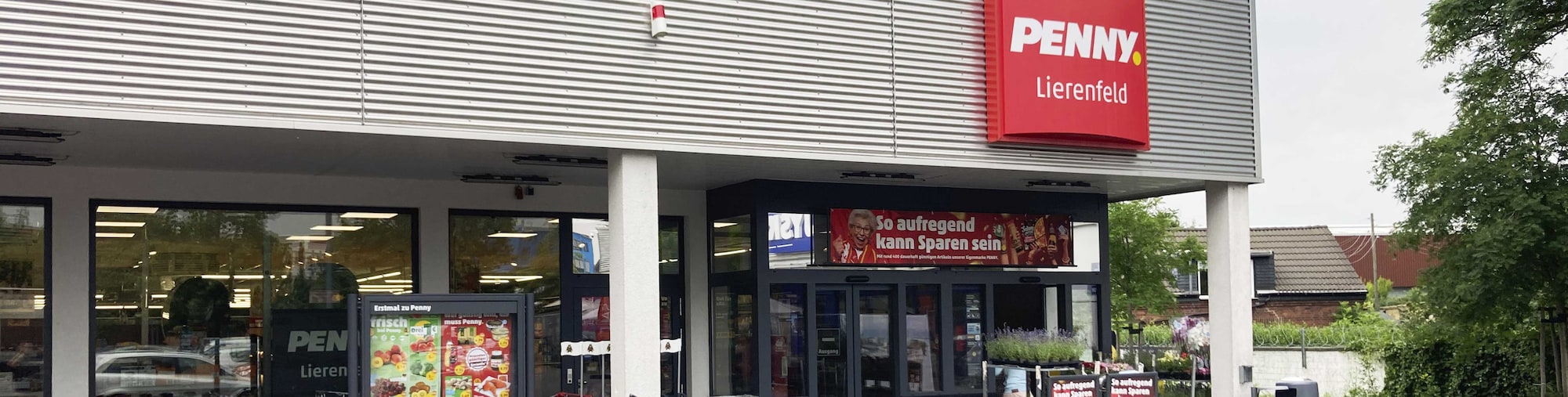 sie sehen den Eingang vom Penny Markt in Düsseldorf - Flingern Süd Erkrather Str. 364 