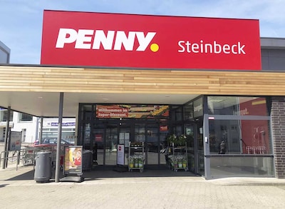 sie sehen den Eingang vom Penny Markt in Wuppertal Steinbeck 68