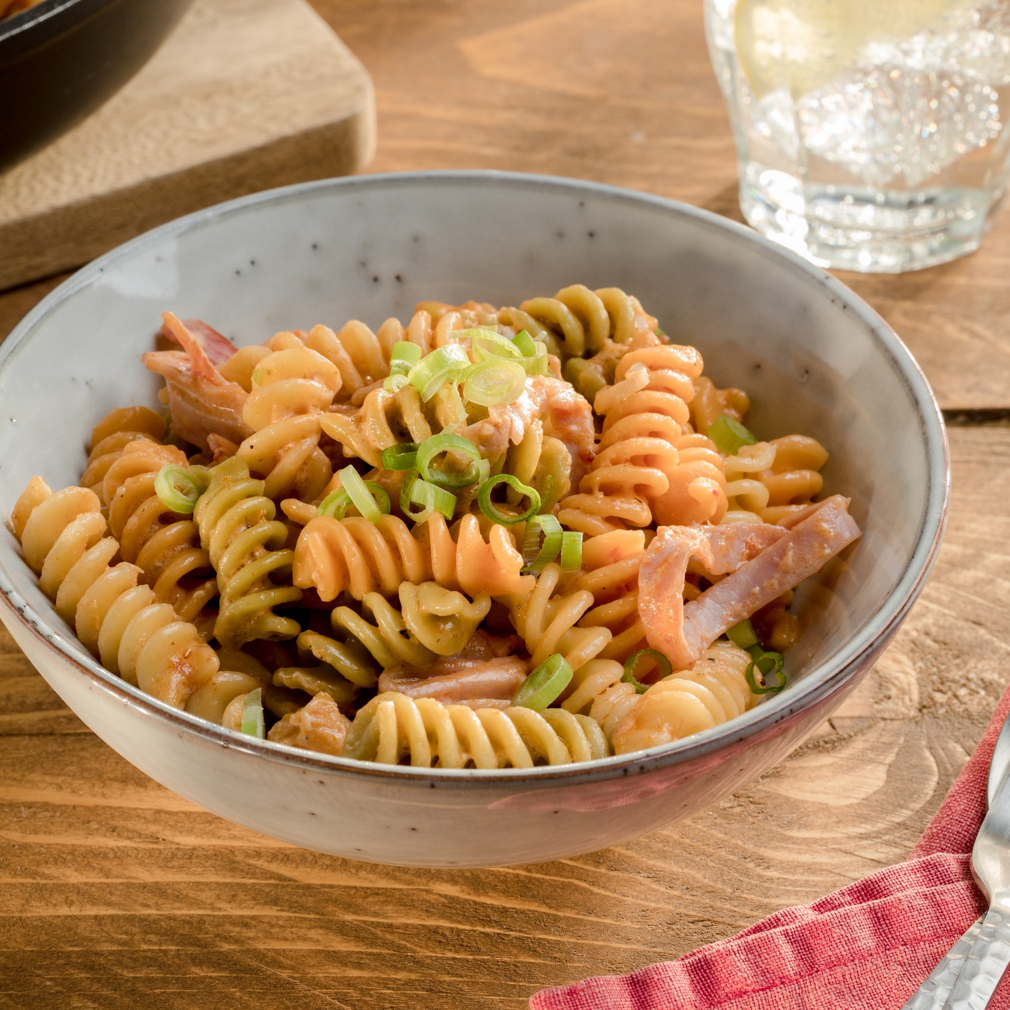 Auf diesem Bild siehst du unsere fertigen Fusilli Tricol mit Mascarpone-Soße.