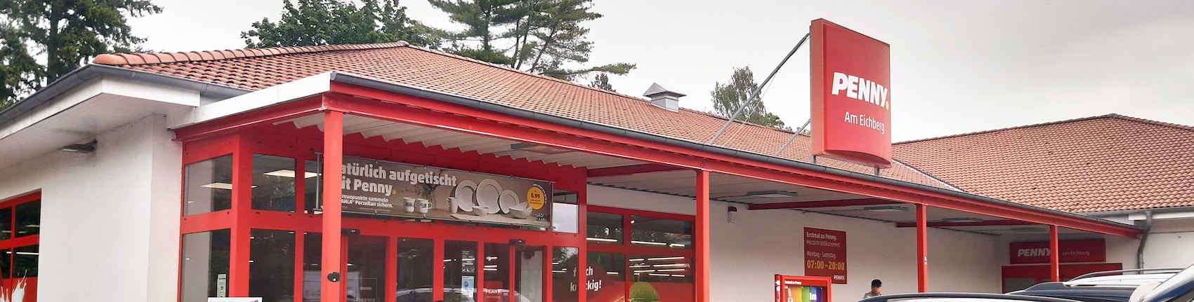 sie sehen den Eingang vom Penny Markt in Parchim Am Eichberg 5