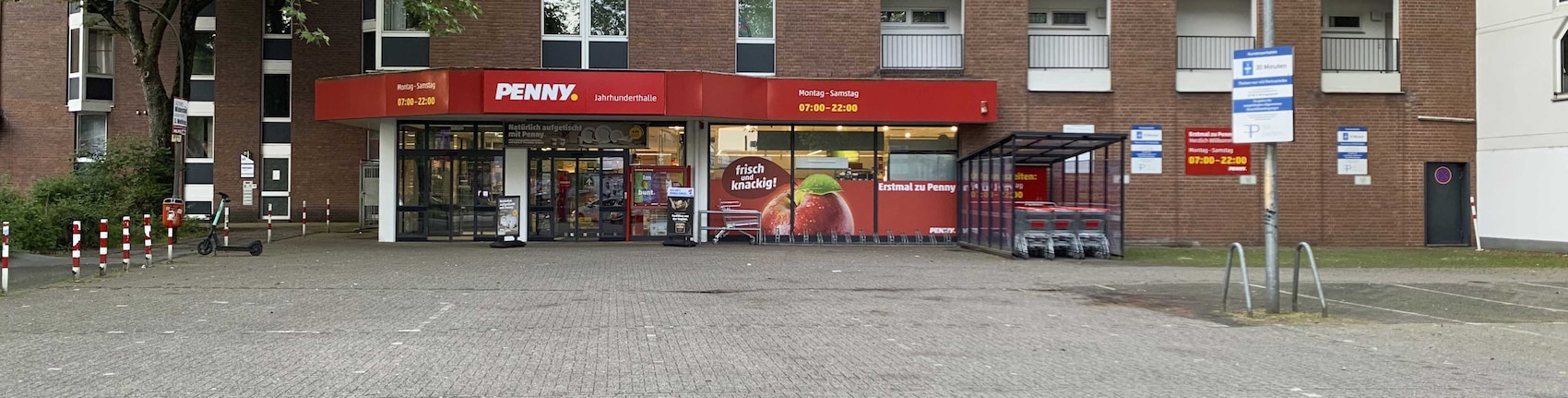 Sie sehen den Eingang vom Penny Markt in Bochum, Allee Straße 65 a
