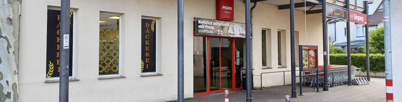 Sie sehen den Eingang vom Penny Markt in Stuttgart/Hedelfingen, Rohrackerstrasse 7