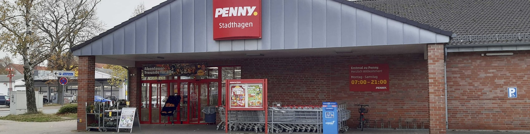 Sie sehen den Eingang vom Penny Markt in Stadthagen, Pillauerstr. 10