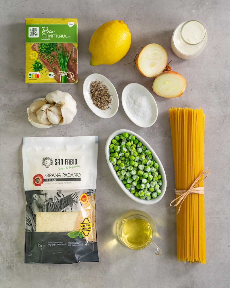 Dieses Bild zeigt die Zutaten für die Pasta Al Limone.