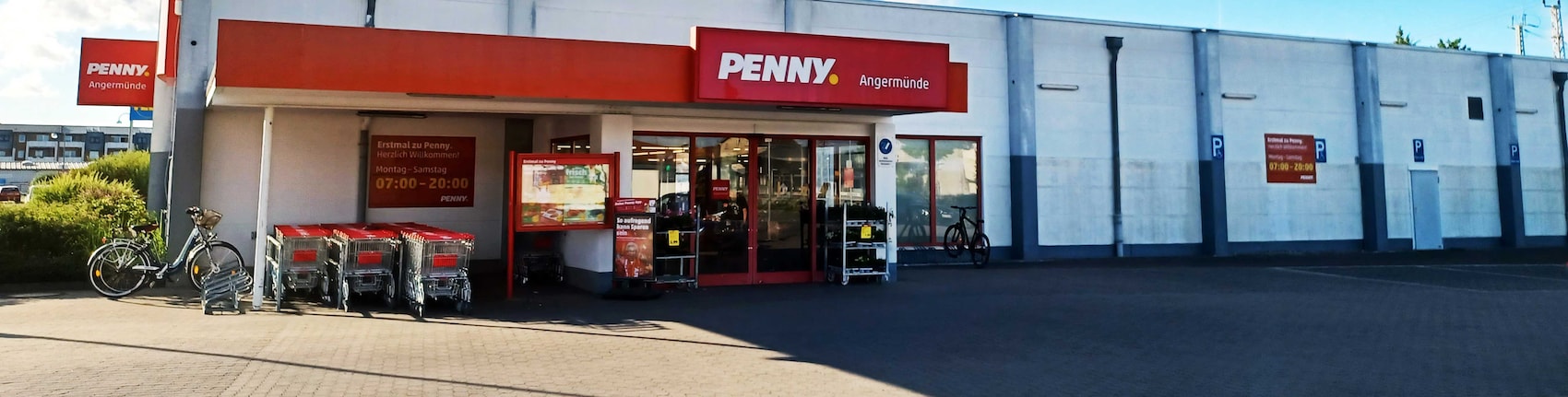 Sie sehen den Eingang vom Penny Markt in Angermuende Grundmuehlenweg 5