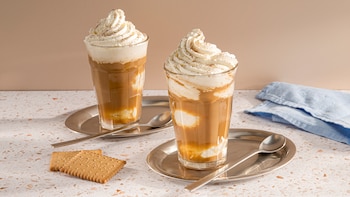 Das Bild zeigt den fertigen Eiskaffee.