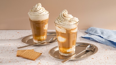 Das Bild zeigt den fertigen Eiskaffee.