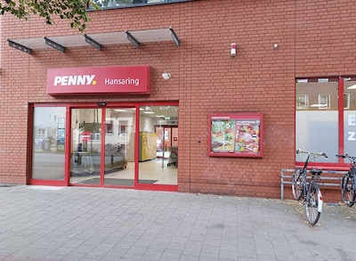 Sie sehen den Eingang vom Penny Markt in Münster - Hafen/Zentrum, Hansaring 46-48