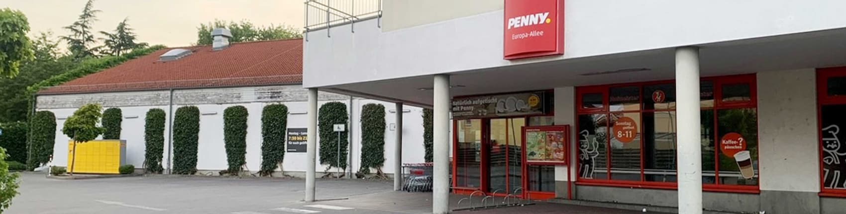 Sie sehen den Eingang vom Penny Markt in Bensheim, Dammstr. 78/Europaallee