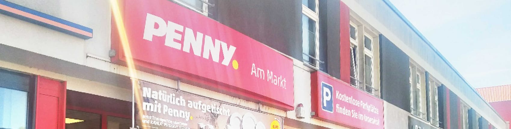 Sie sehen den Eingang vom Penny Markt in Rostock/Reutershagen Walter-Stoecker-Str. 2