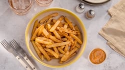 Dieses Bild zeigt die fertigen Kohlrabi Pommes.