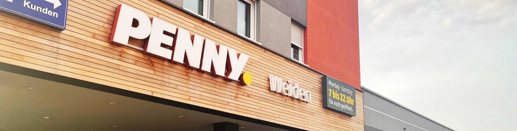 Sie sehen den Eingang vom Penny Markt in Köln – Weiden Aachener Straße 1153