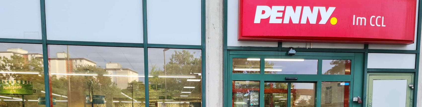 Sie sehen den Eingang vom Penny Markt in Langenhagen, Marktplatz 5