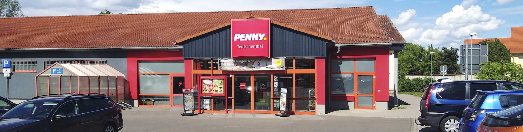 Sie sehen den Eingang vom Penny Markt in Teutschenthal Albert-Heise-Str. 58