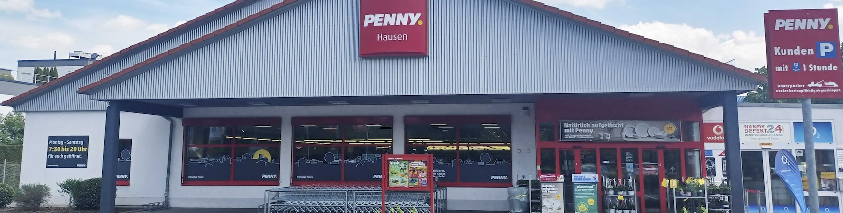 Sie sehen den Eingang vom Penny Markt in Obertshausen Buergermeister-Mahr-Str. 4-6