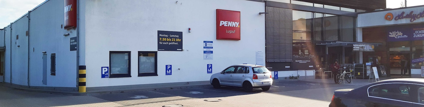 sie sehen den Eingang vom Penny Markt in Freiberg am Neckar Ruitstr. 68