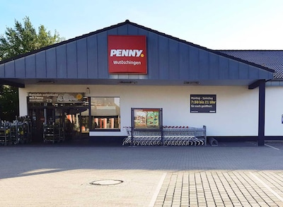 sie sehen den Eingang vom Penny Markt in Wutoeschingen Altmuehlenstr. 24