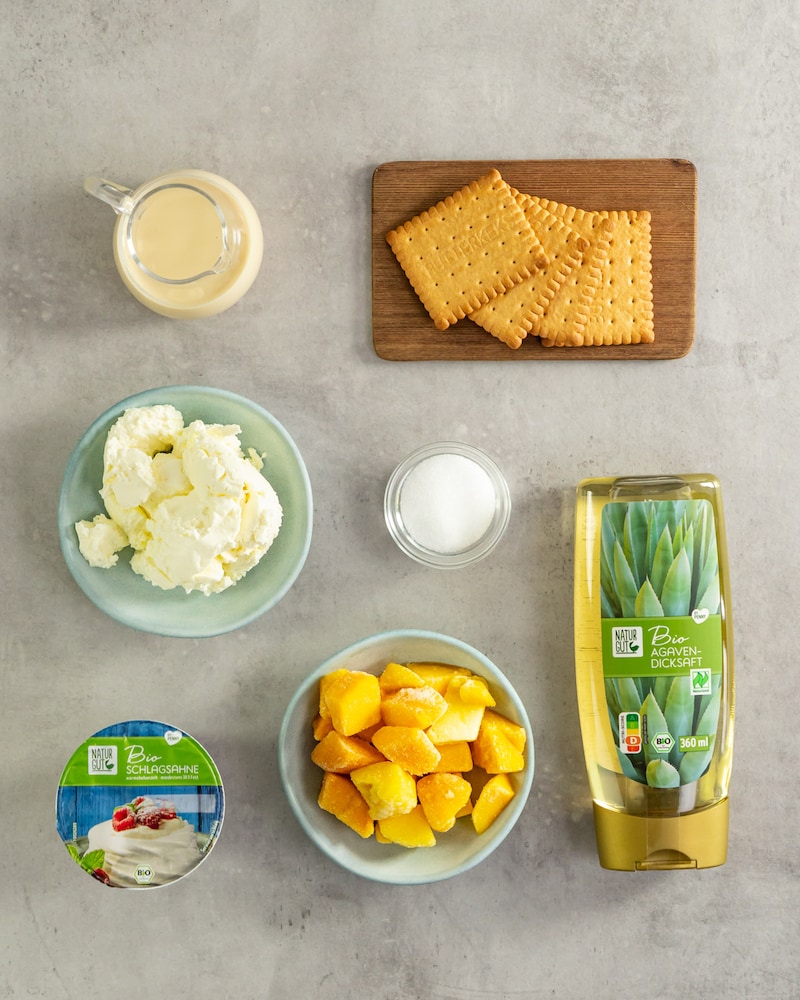 Dieses Bild zeigt die Zutaten für den Käsekuchen-Eis.