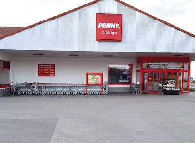 sie sehen den Eingang vom Penny Markt in Karlshagen Hauptstr. 16 