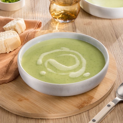 Dieses Bild zeigt die fertige Brokkolicremesuppe.