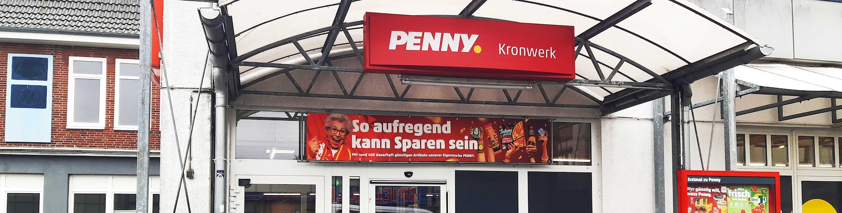 Sie sehen den Eingang vom Penny Markt in Rendsburg Eckernfoerder Str. 48-52