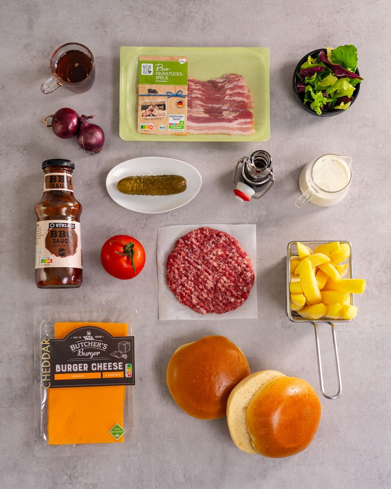 Dieses Bild zeigt die Zutaten für den BCO-Burger.
