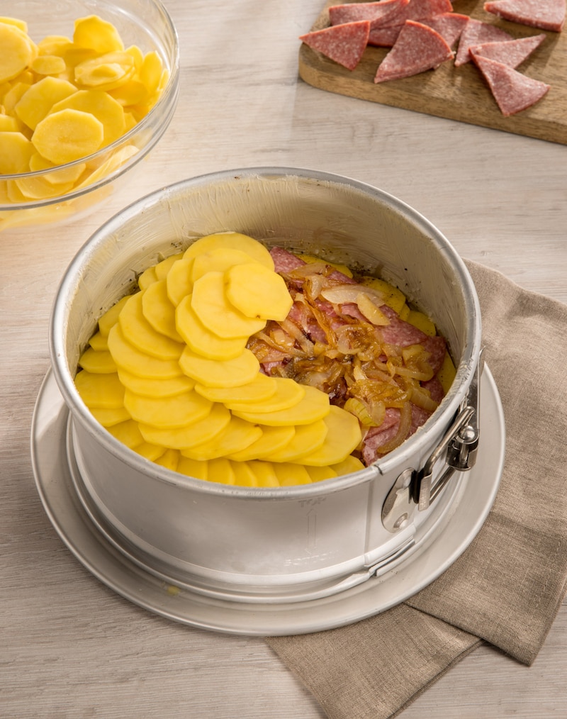 Dieses Bild zeigt die Kartoffelkuchen -Basis.